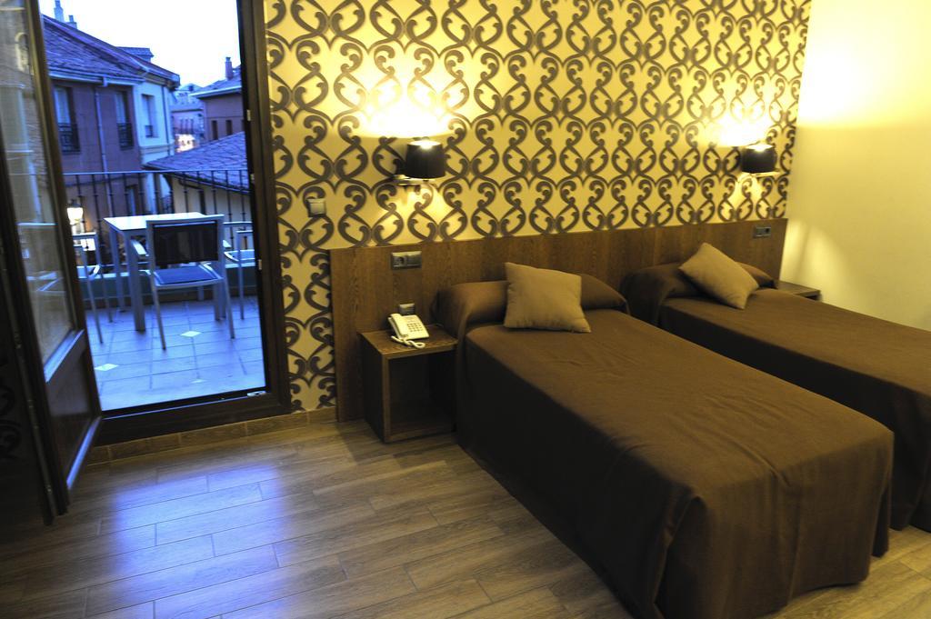 Le Petit Leon Hotell Exteriör bild