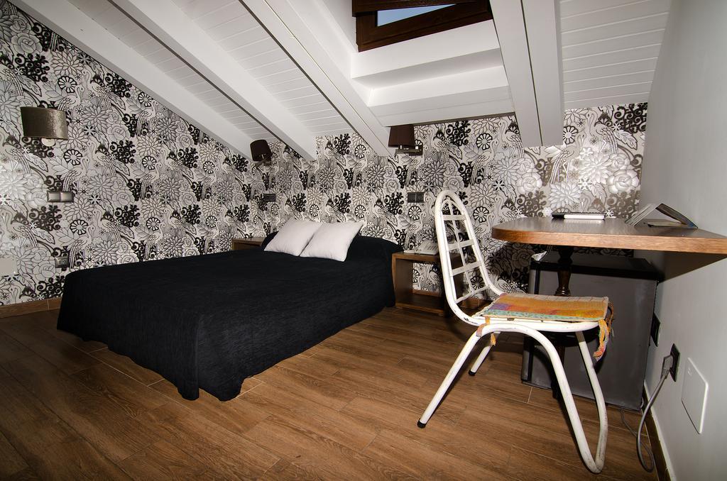 Le Petit Leon Hotell Exteriör bild