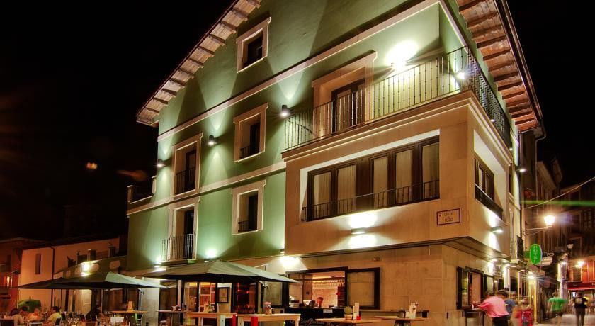 Le Petit Leon Hotell Exteriör bild